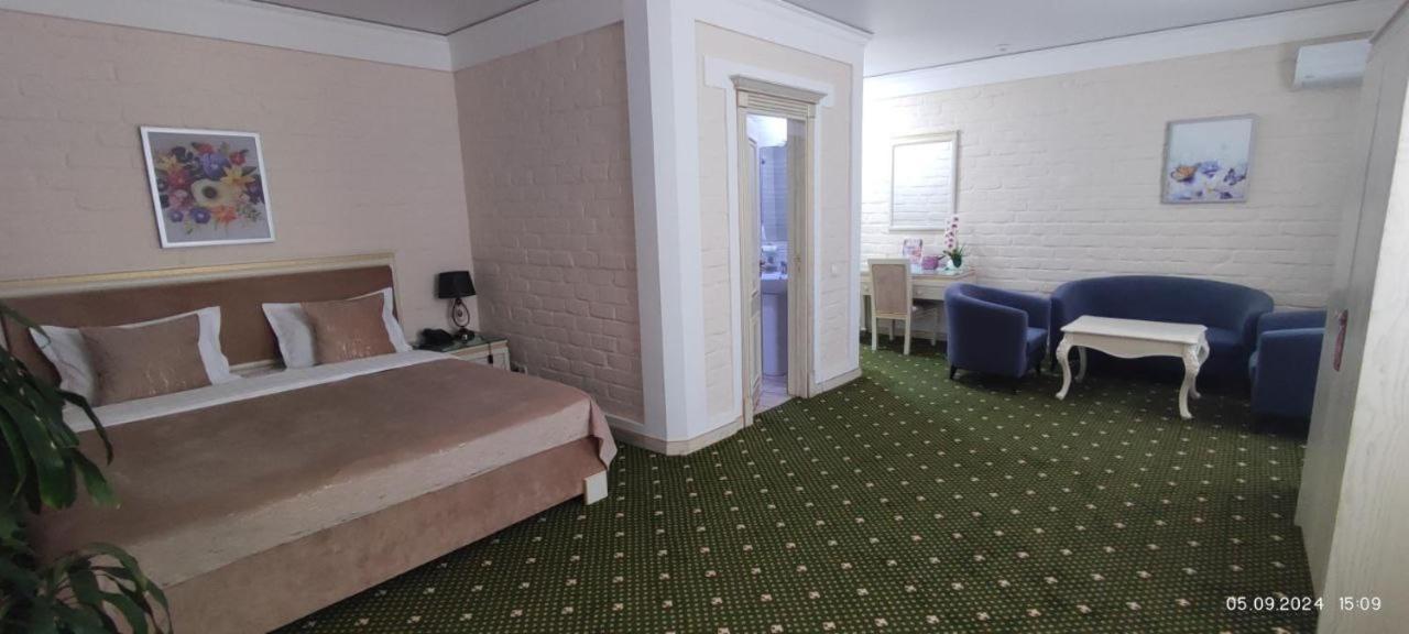 Bek Plus Hotel Takchilik Esterno foto