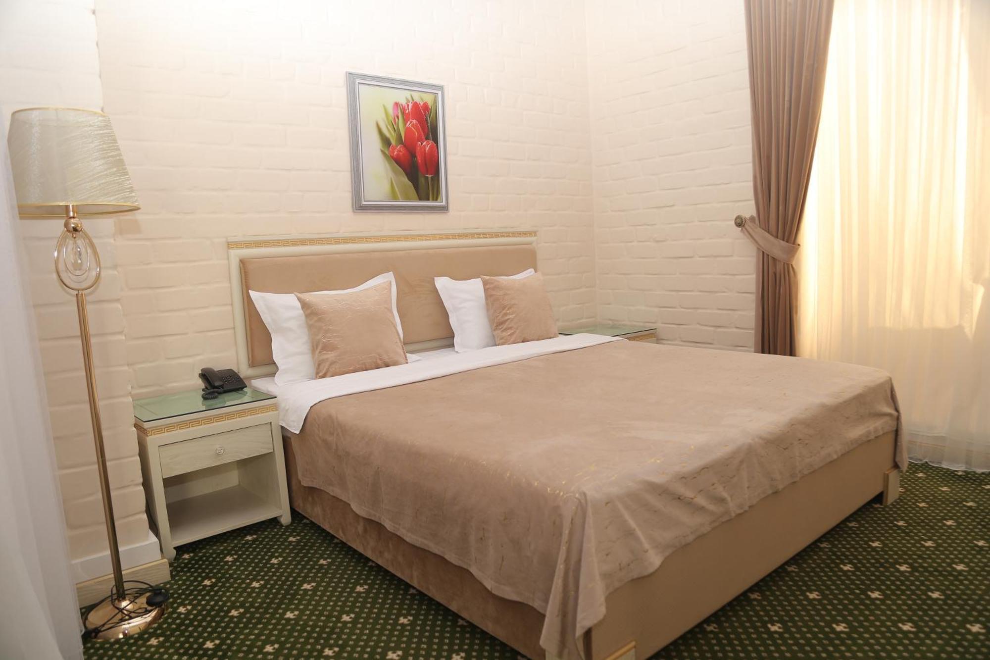 Bek Plus Hotel Takchilik Esterno foto