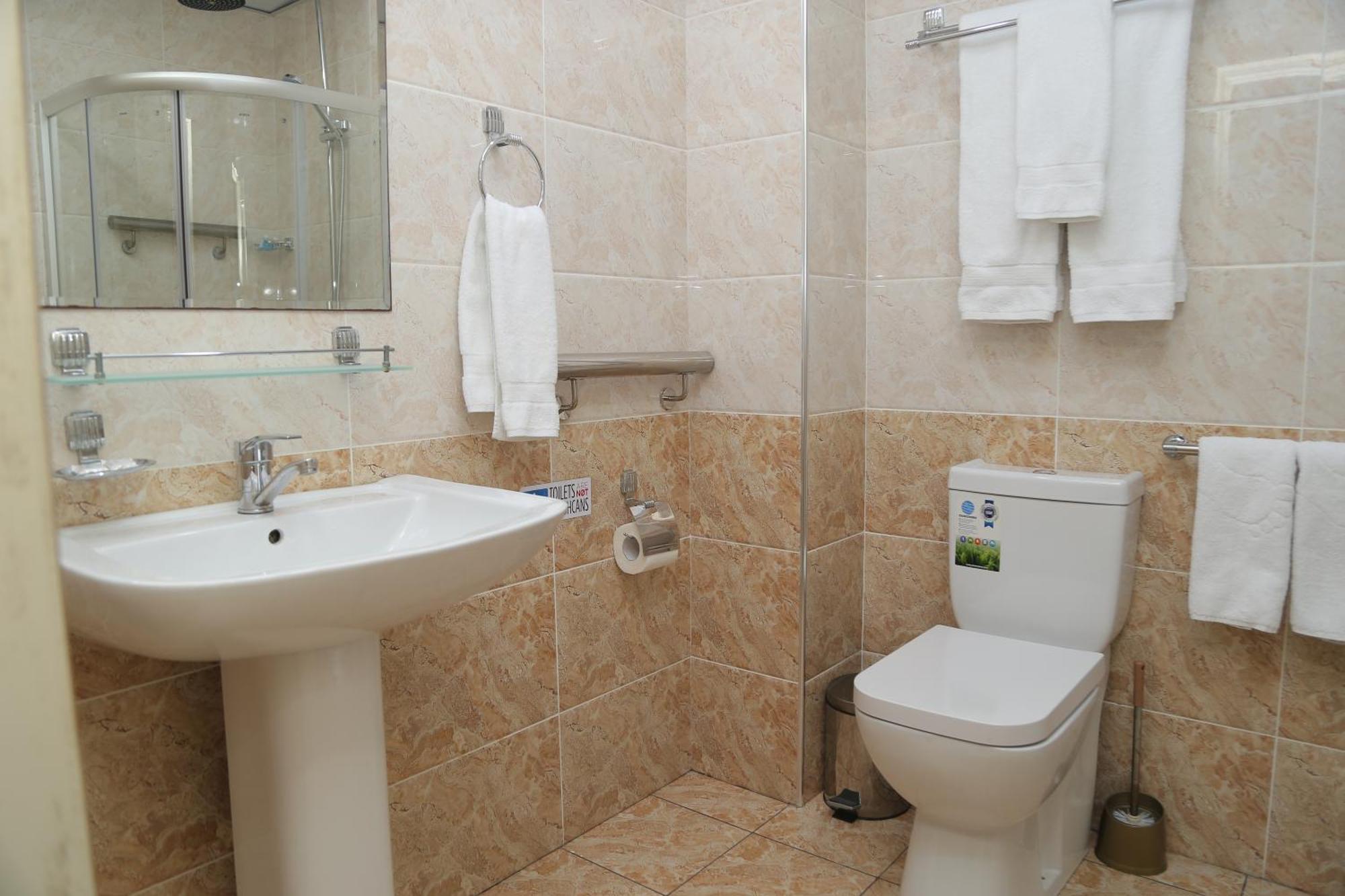 Bek Plus Hotel Takchilik Esterno foto